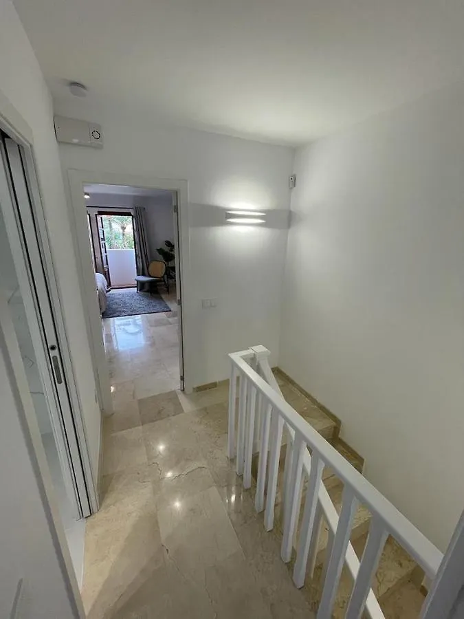 Exquisite New Townhouse/Front Beach/2Bedr/2,5Bath Estepona